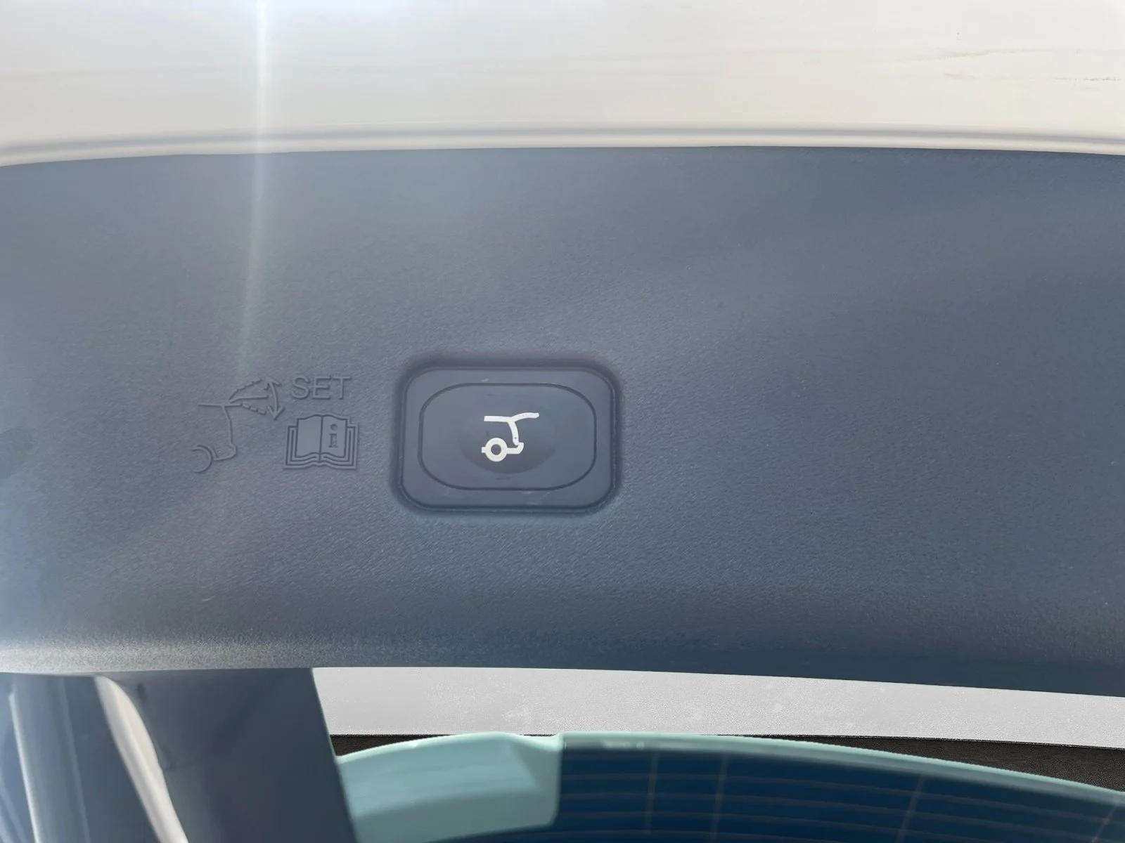 Used 2025 WHITE Lincoln PREMIERE AWD image 11