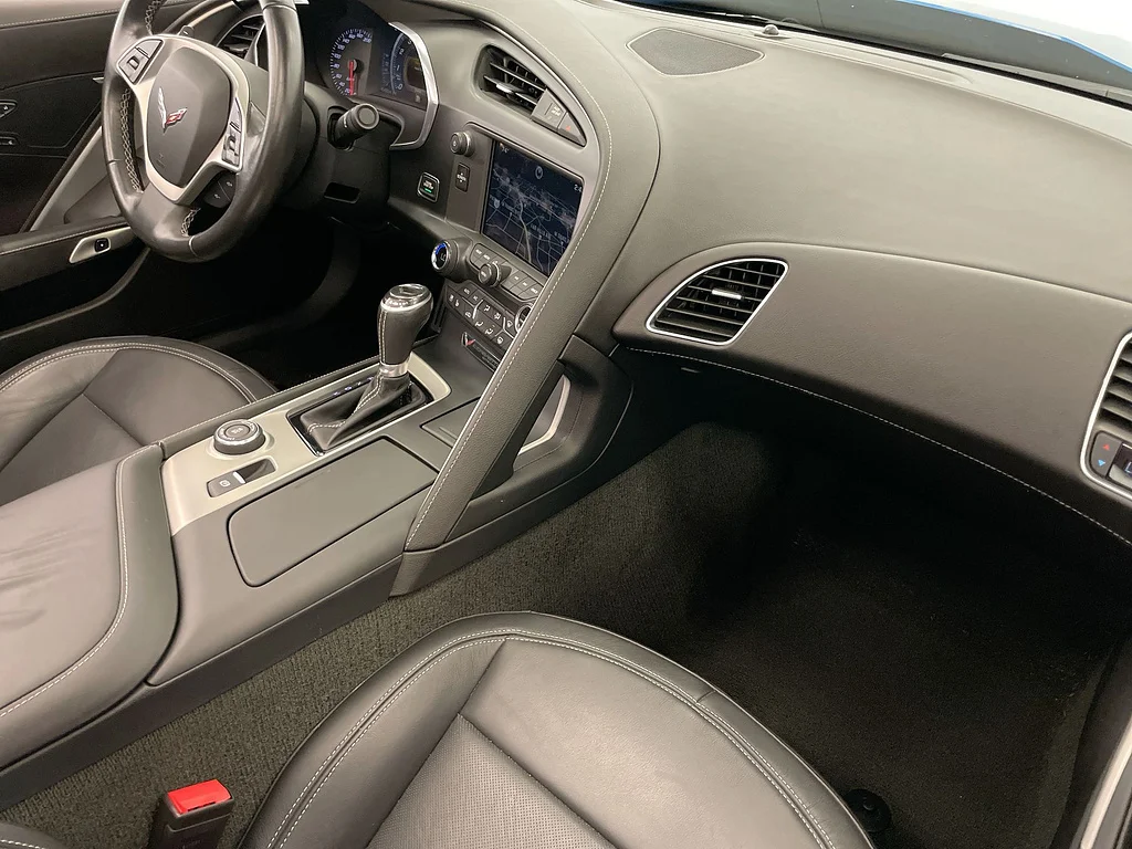 Used 2015 BLUE Chevrolet Stingray Z51 image 29