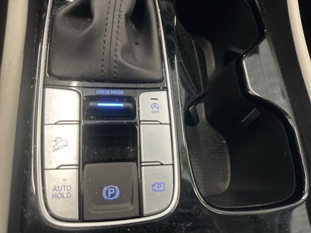 Used 2025 Black Hyundai SEL image 31