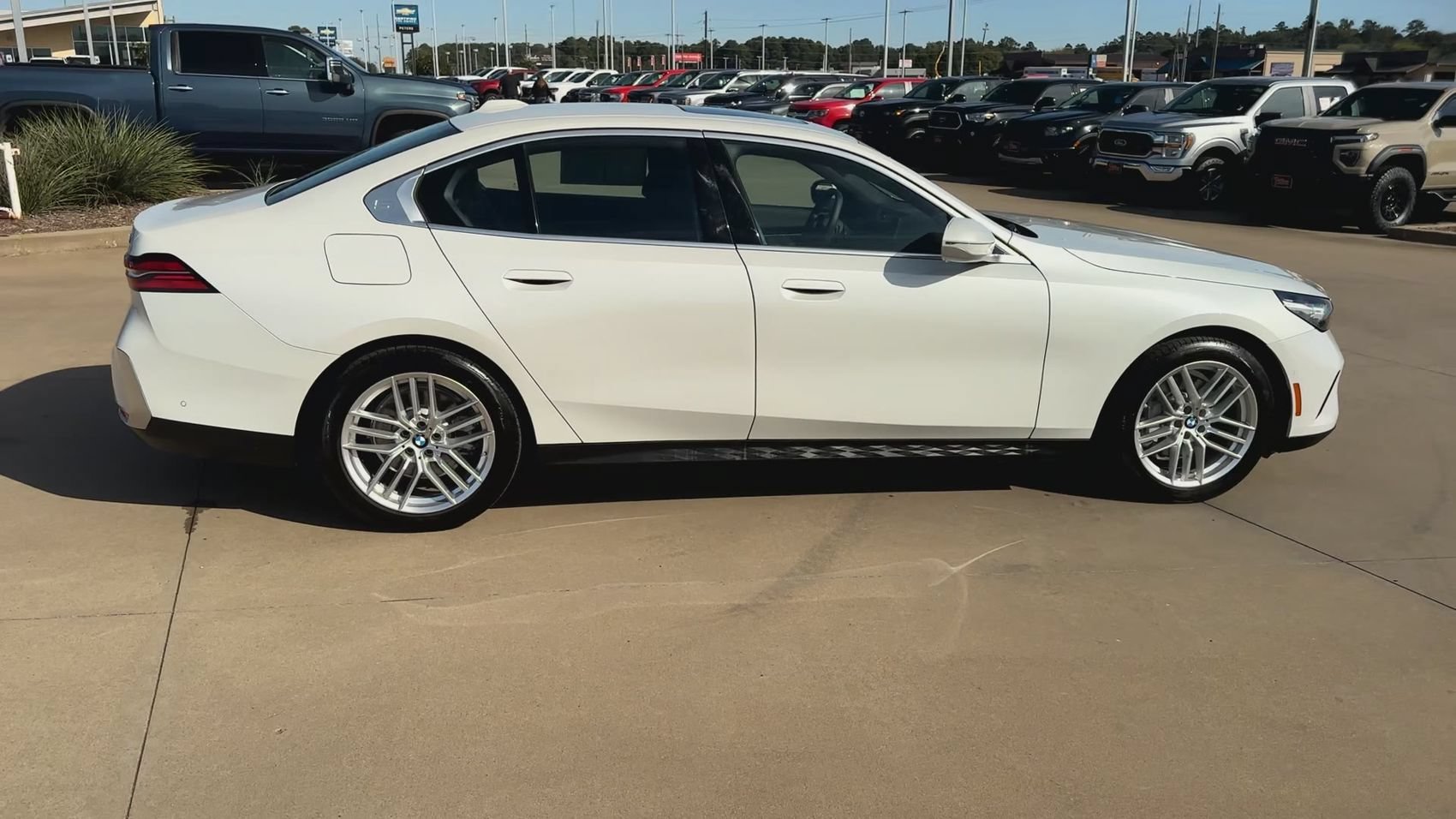 Used 2024 Mineral White Metallic BMW 530i image 4