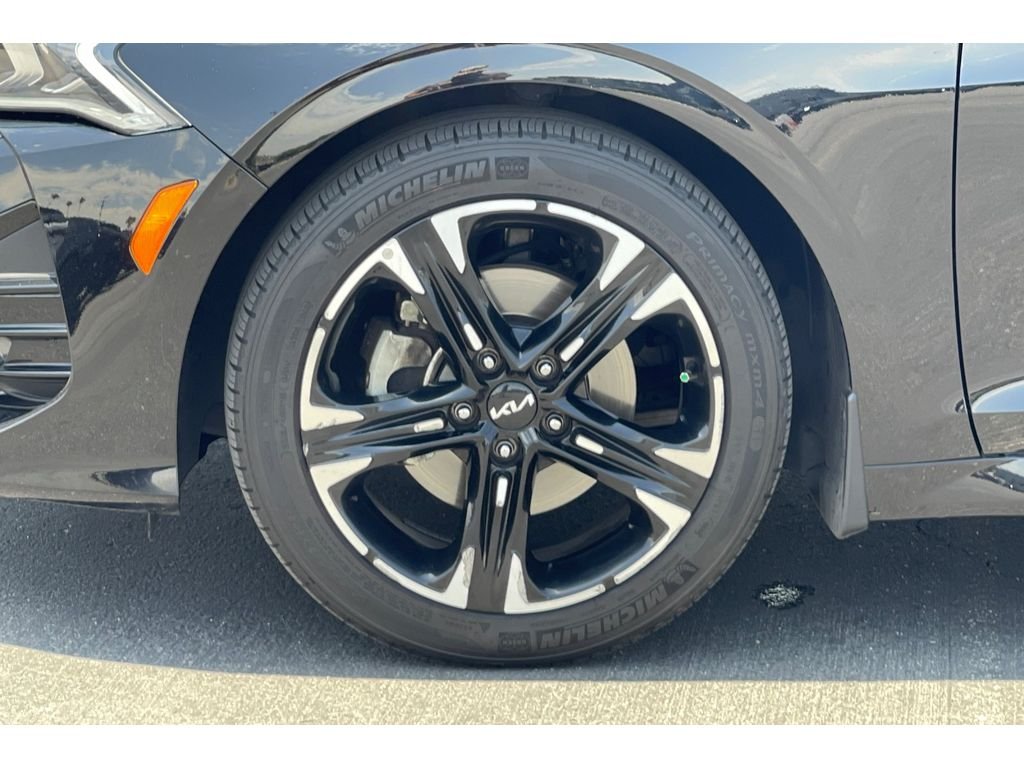 Used 2024 Ebony Black Kia GT-Line image 9