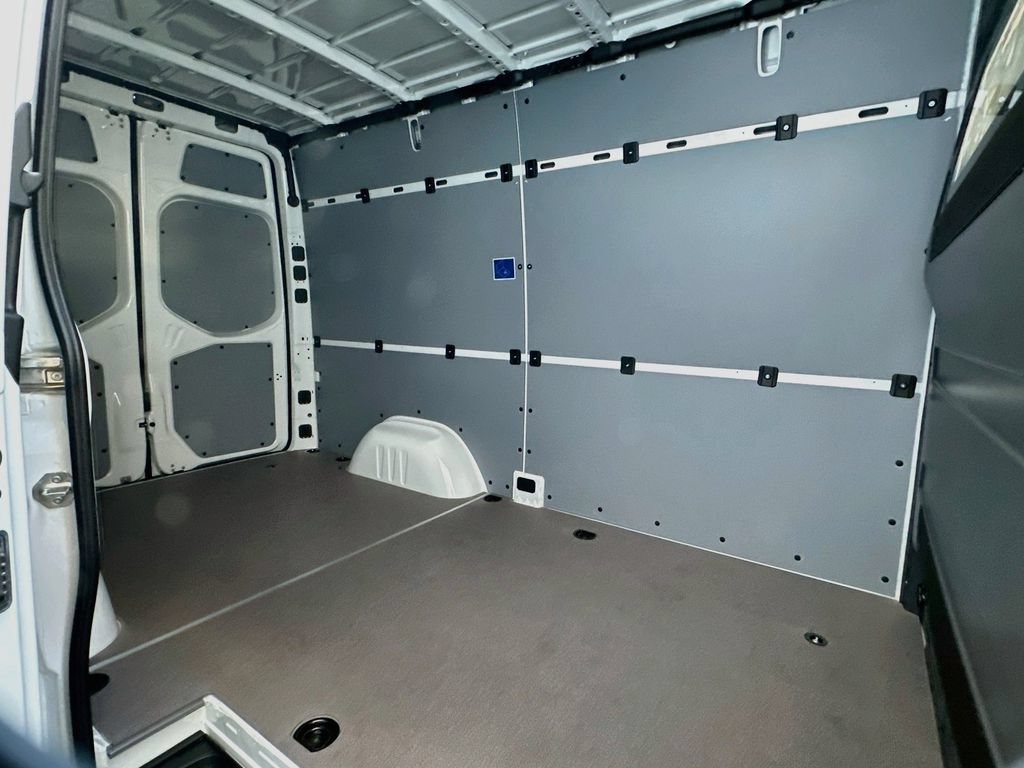 New 2026 Arctic White Mercedes-Benz Cargo 144 WB image 44