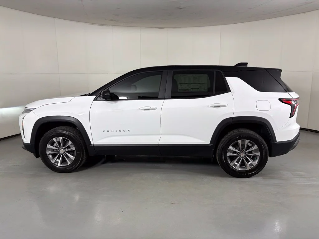 New 2027 Summit White Chevrolet LT image 6