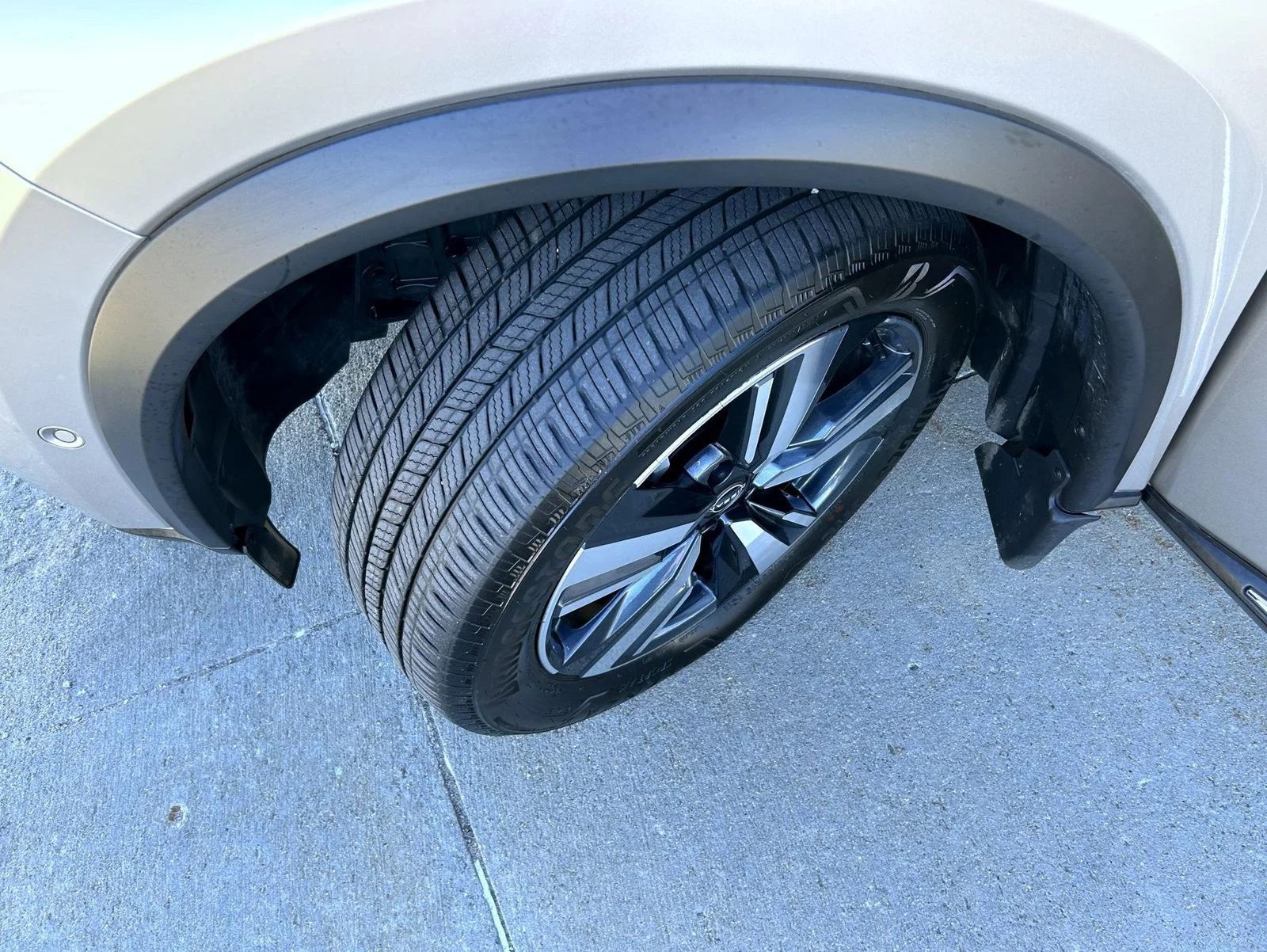 Certified Used 2023 Gold Nissan Platinum image 23