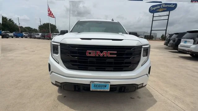 Used 2024 Summit White GMC Elevation image 3
