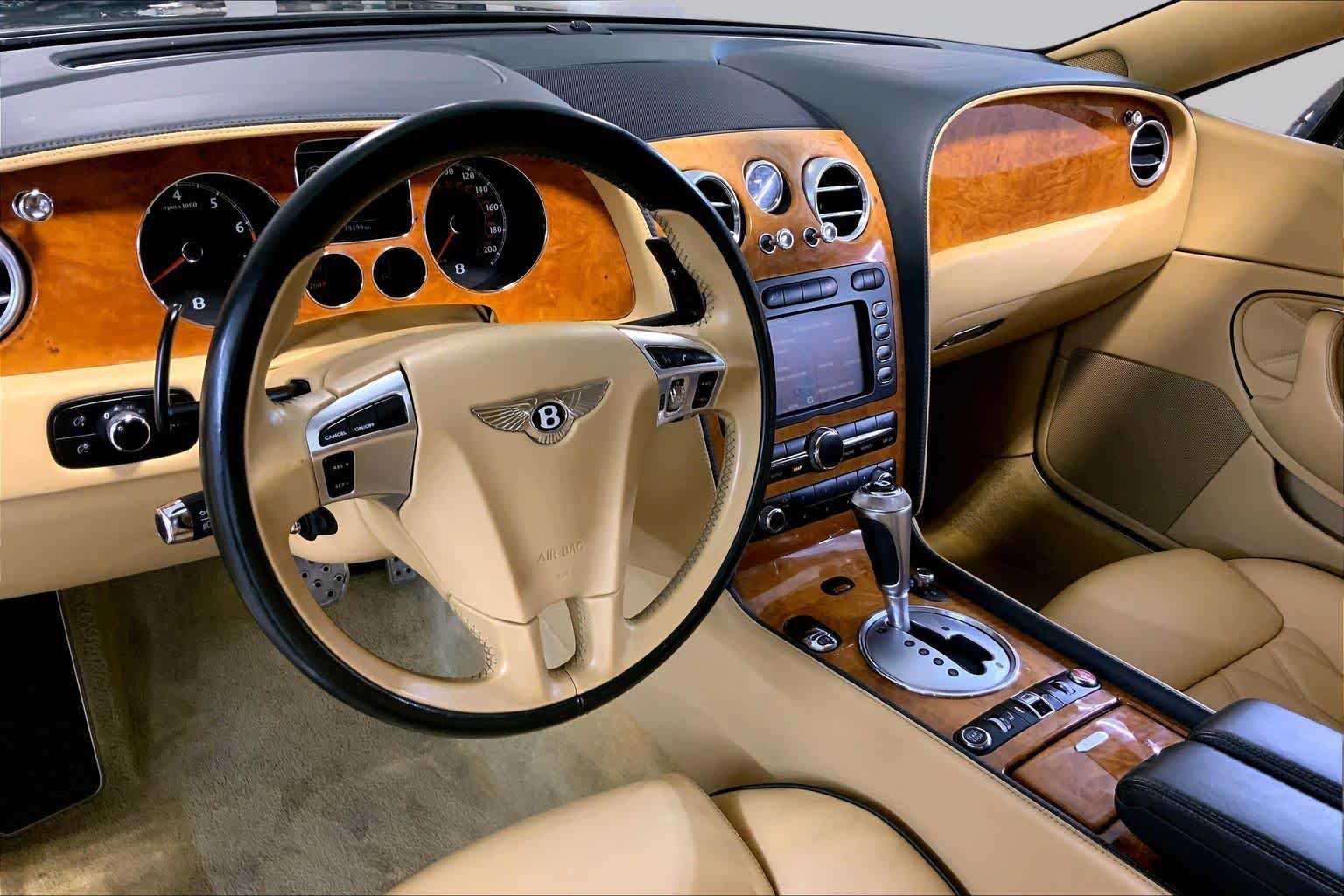 Used 2011 British Racing Green 2 Metallic Bentley Speed image 17
