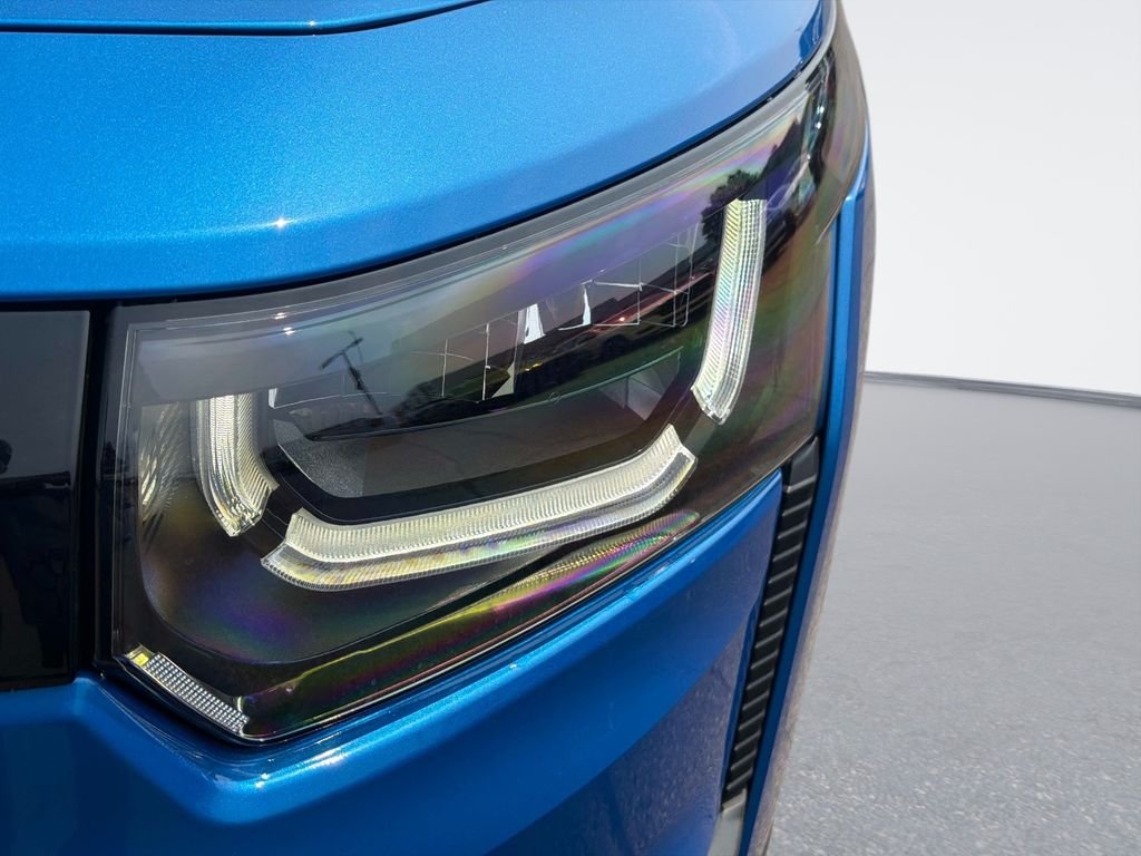 New 2026 Hydro Blue Pearlcoat Jeep Laredo image 10