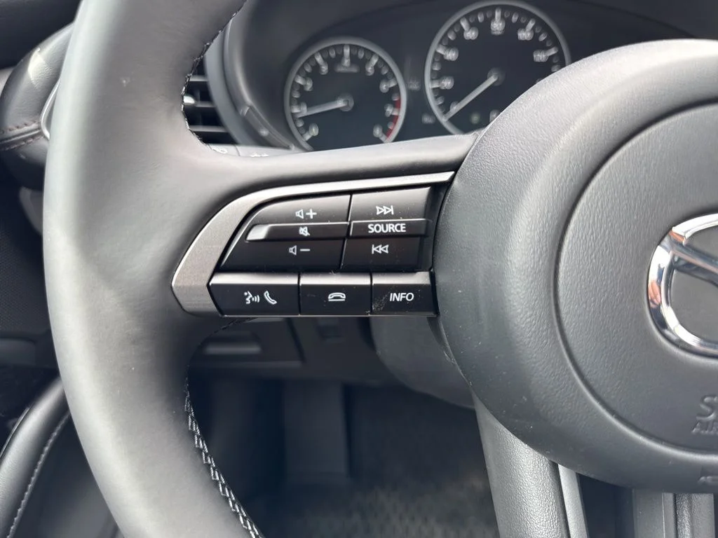 New 2026 Jet Black Mica Mazda 2.5 S Preferred image 33