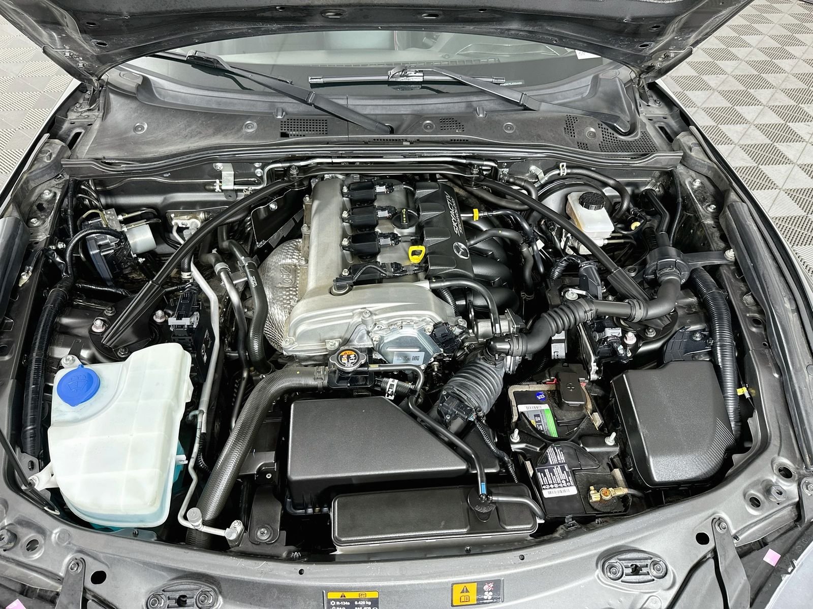 Used 2018 Machine Gray Mazda Club image 27