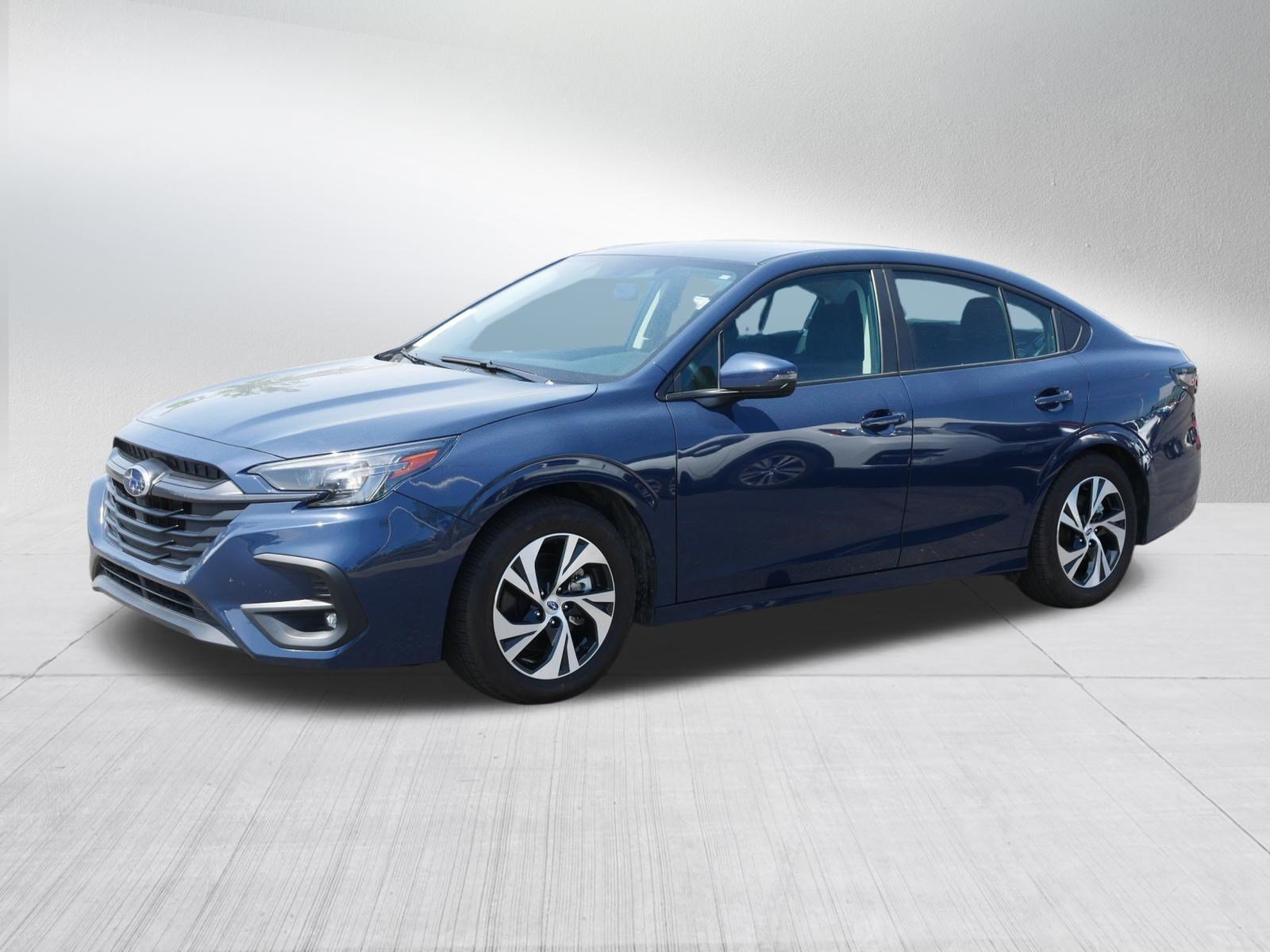 Used 2025 Cosmic Blue Pearl Subaru Premium image 3