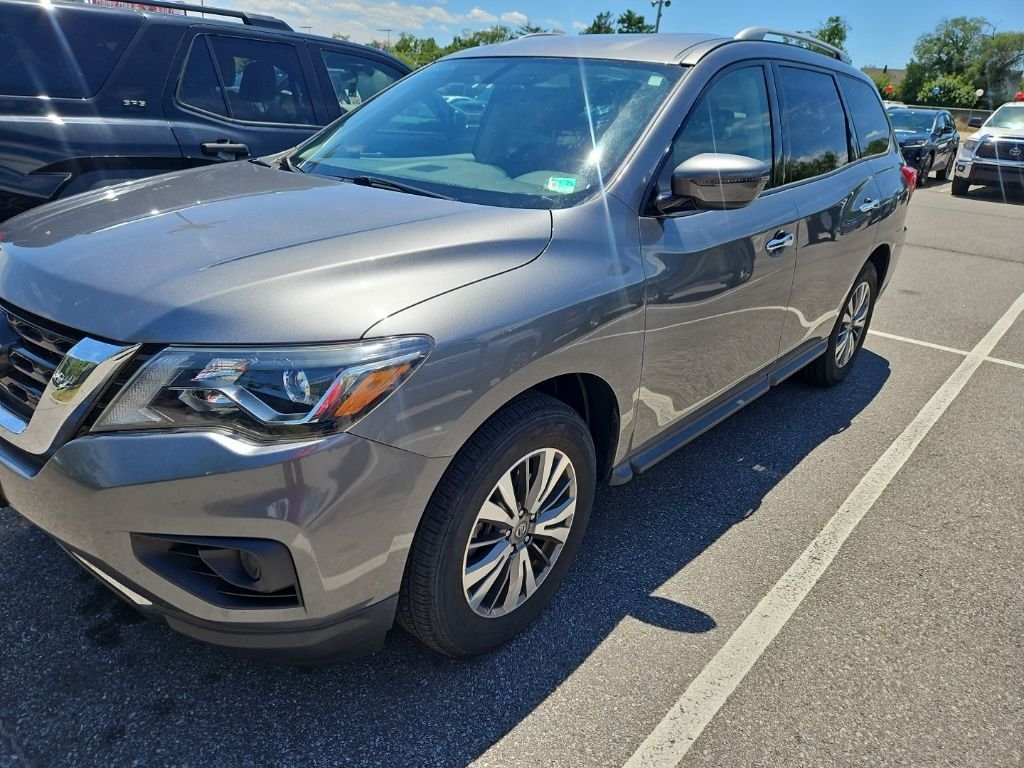 Used 2020 Gray Nissan S image 2