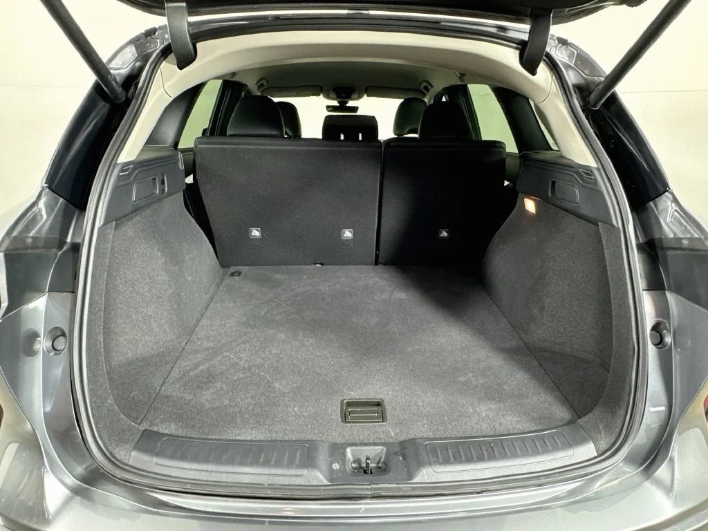 Certified Used 2023 Gray INFINITI PURE image 33
