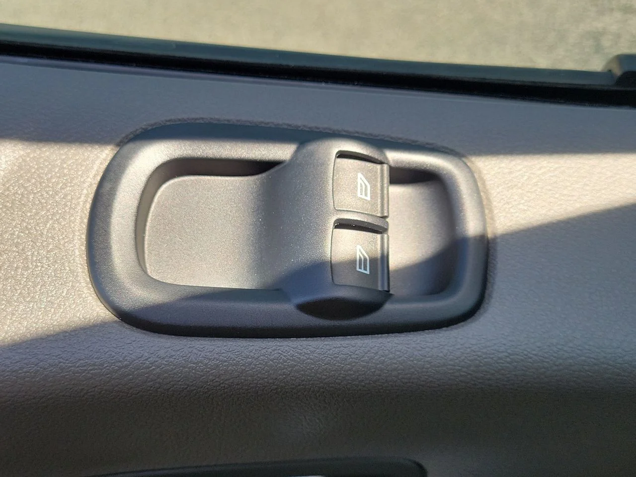 Used 2025 White Ford Base image 23
