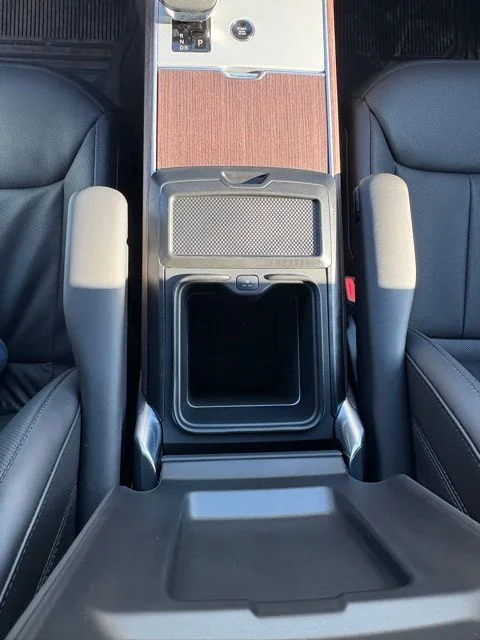 Certified Used 2025 White Land Rover SE image 22