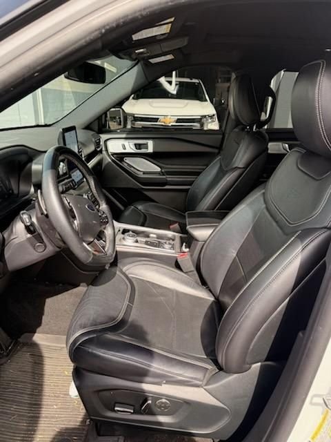 Used 2020 White Ford ST image 3