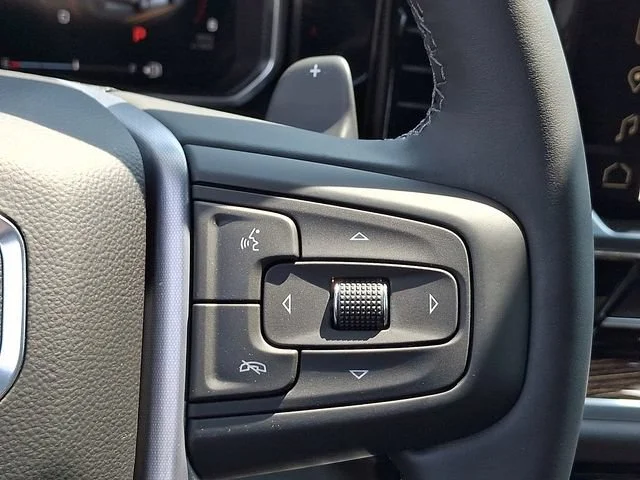 New 2026 Sterling Metallic GMC Elevation image 19