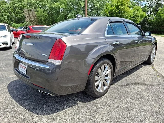 Used 2018 Gray Chrysler Limited image 11