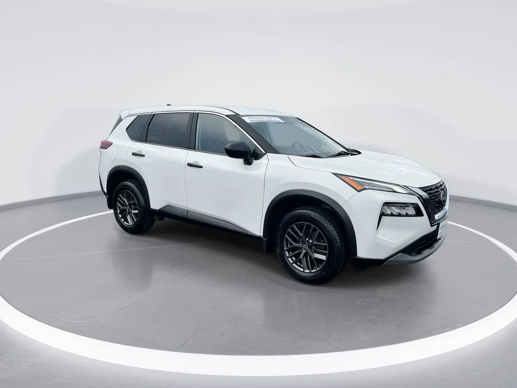 Used 2023 White Nissan S image 2