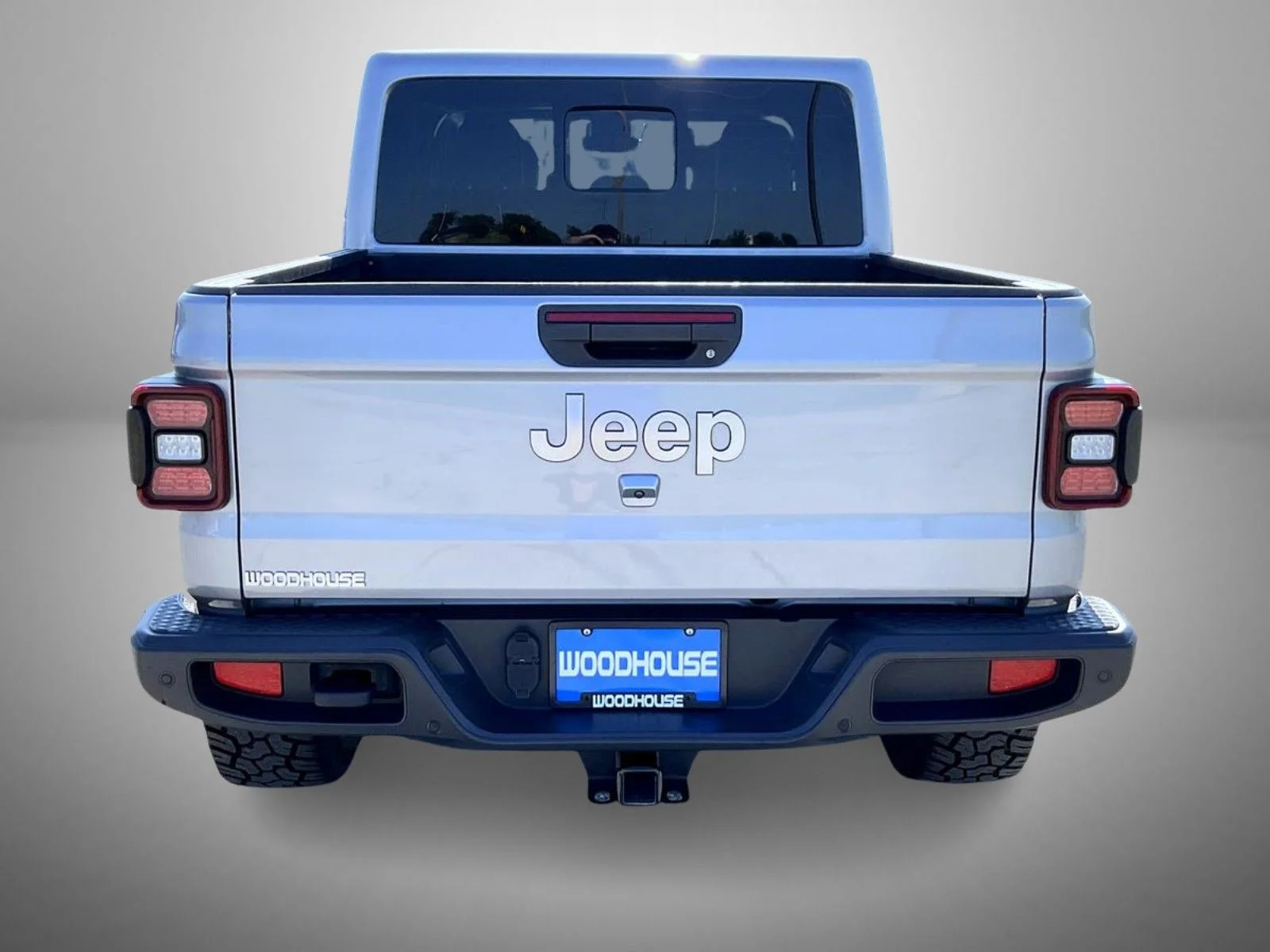 Used 2021 Silver Jeep Overland image 6