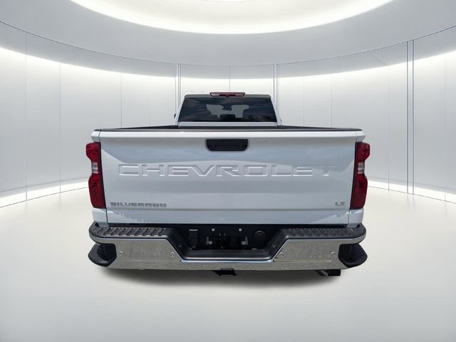 Used 2025 White Chevrolet LT image 3