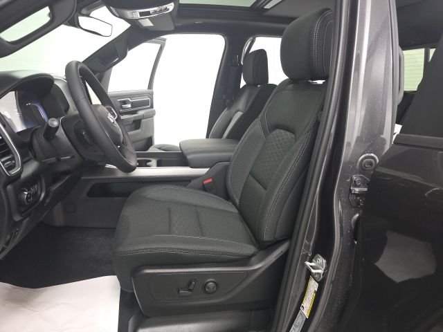 New 2026 Granite Crystal Metallic Clear-Coat Exterior Paint RAM Big Horn/Lone Star image 17