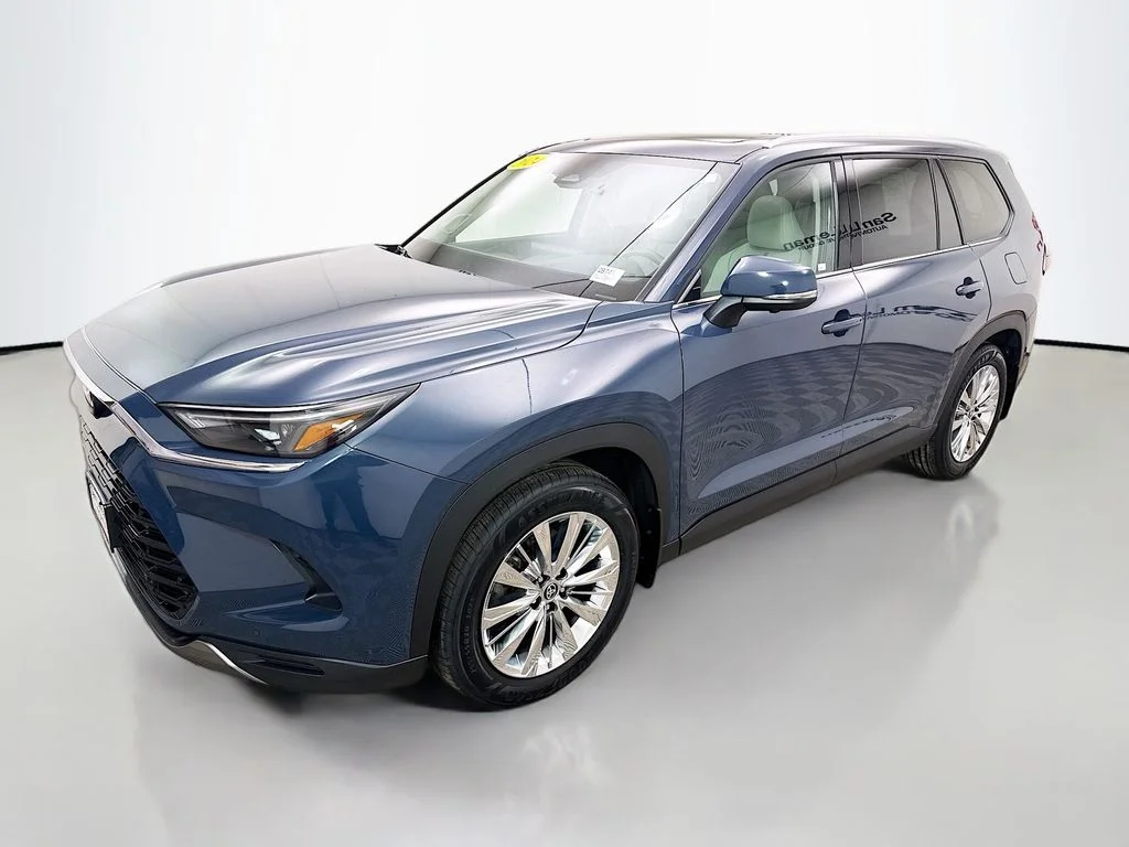 Used 2024 White Toyota Platinum image 3