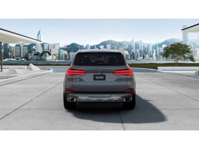 New 2026 Skyscraper Grey Metallic BMW X5 40i image 5