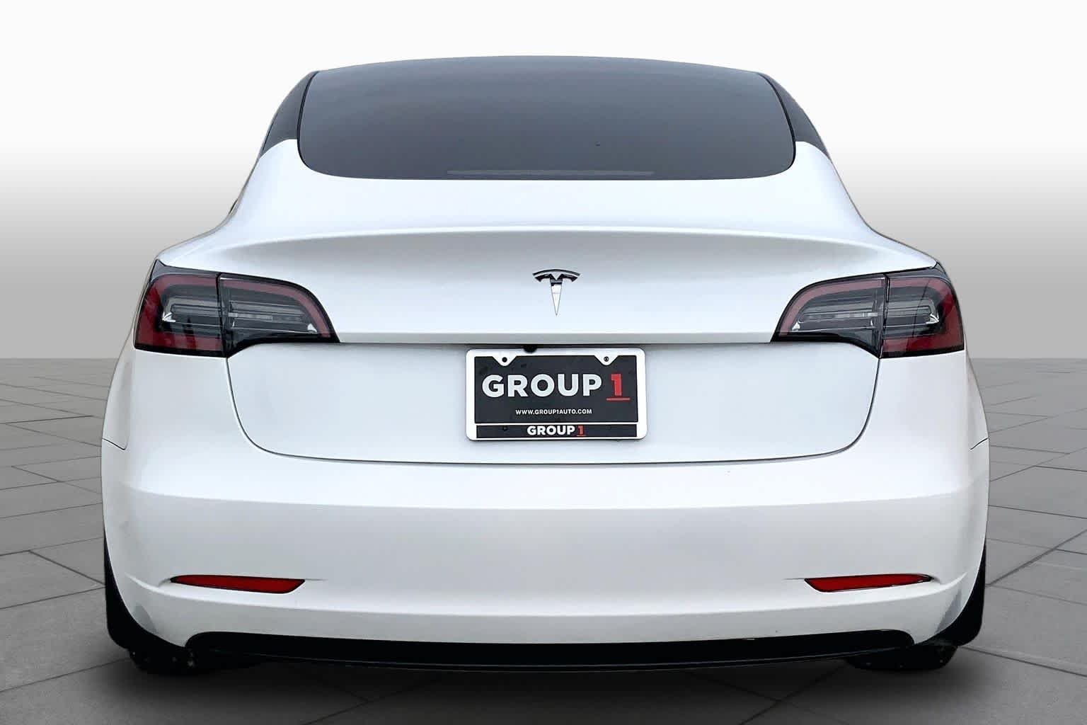 Used 2023 Pearl White Multi-Coat Tesla  image 4