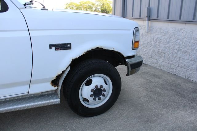 Used 1996 White Ford XL image 24