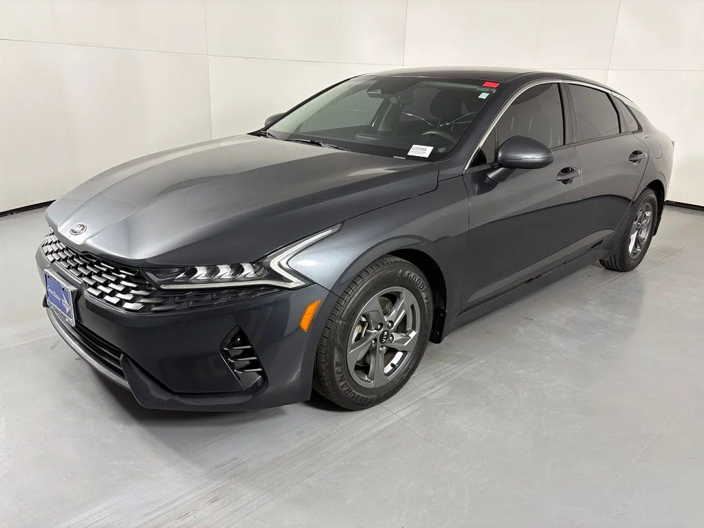 Used 2021 Gray Kia LXS image 4