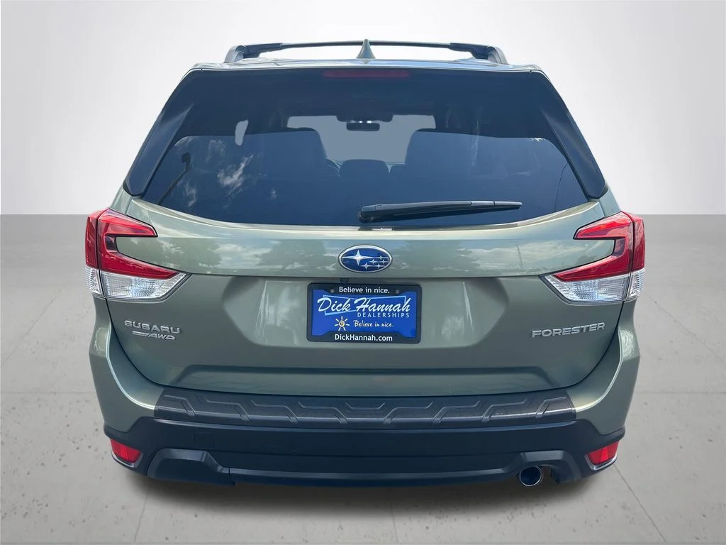 Used 2019 Green Subaru Limited image 8