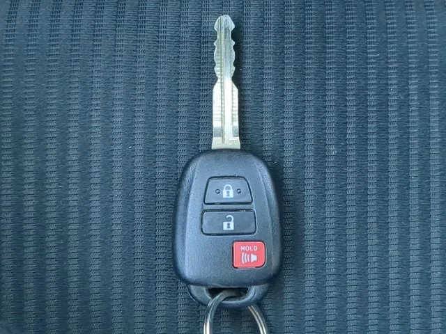 Used 2018 Blue Toyota LE image 31