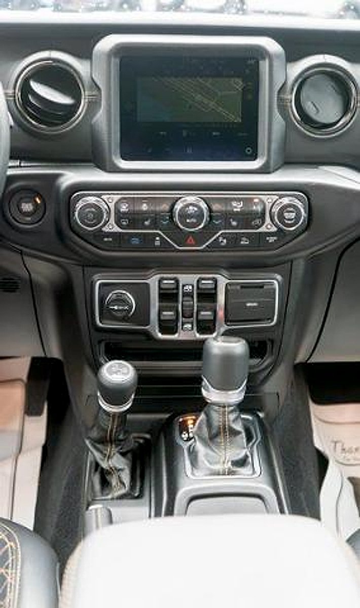 Used 2023 Hydro Blue Pearlcoat Jeep High Altitude 4x4 image 15