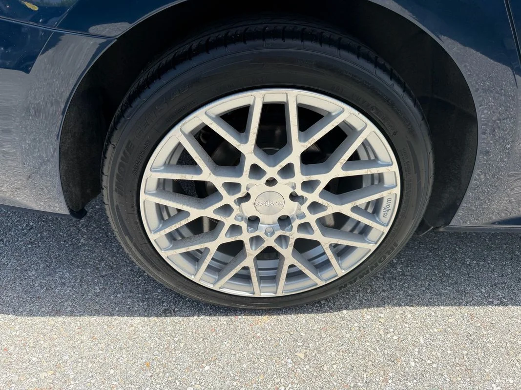 Used 2019  Volkswagen 2.0T Wolfsburg Edition image 25