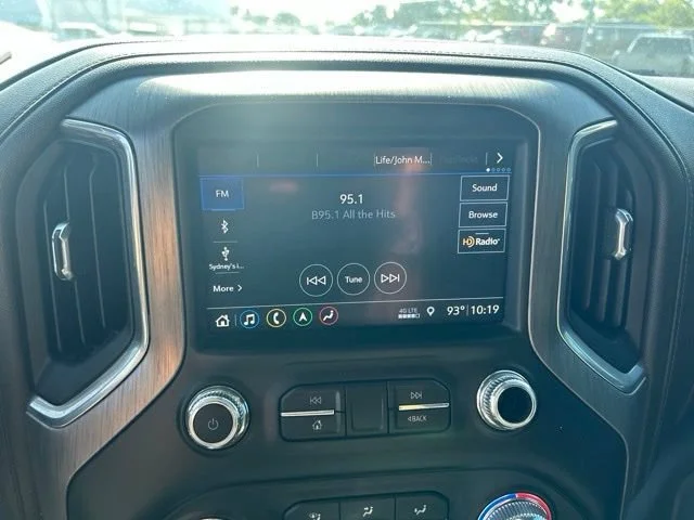 Used 2019 WHITE FROST TRICOAT GMC Denali image 9