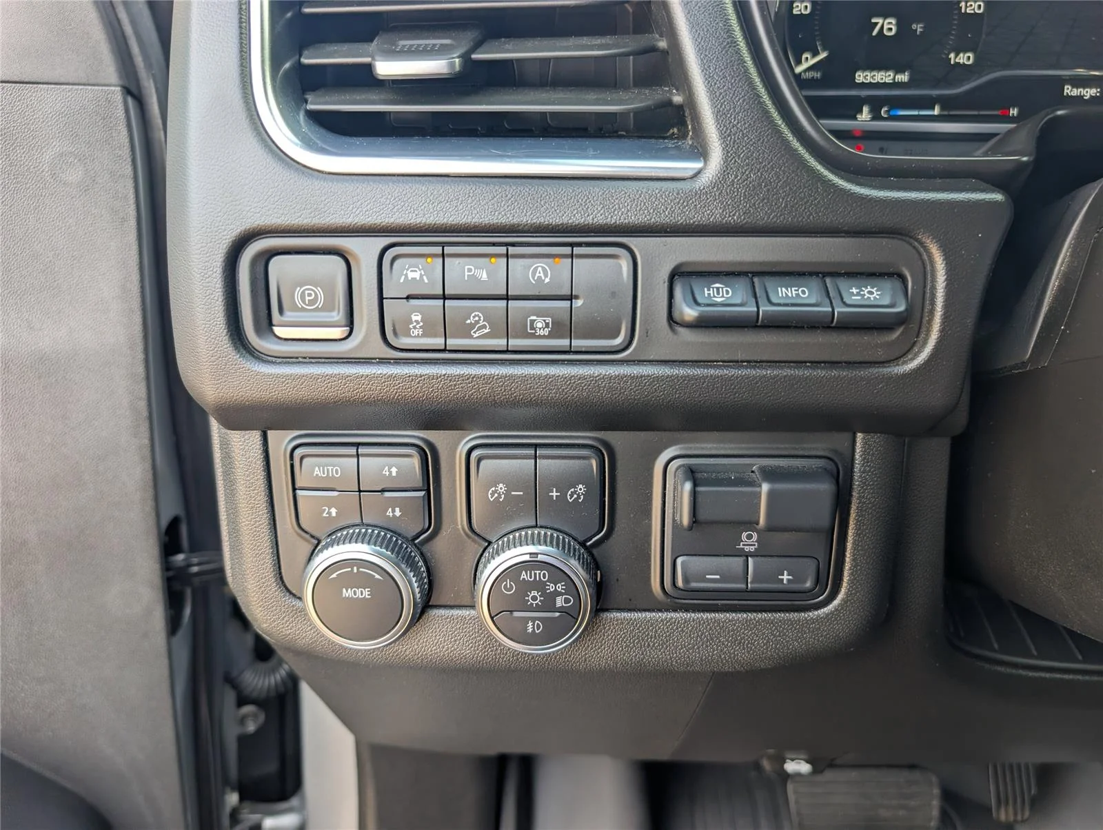 Used 2023 Sterling Metallic GMC AT4 image 25