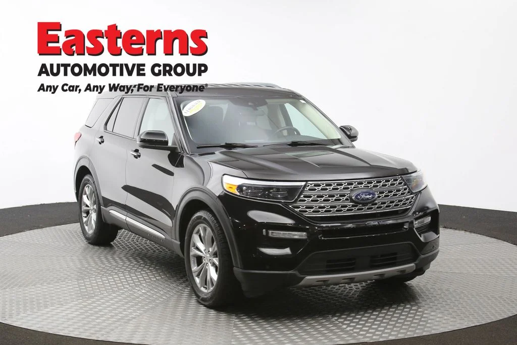 Used 2023 Black Ford Limited image 3