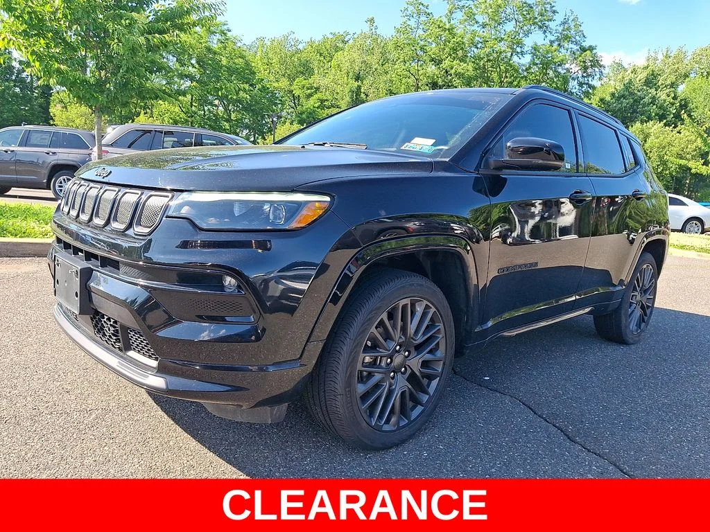 Certified Used 2022 Black Jeep Limited image 3