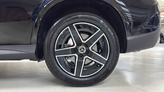 Certified Used 2026 Black Mercedes-Benz GLC 300 image 11