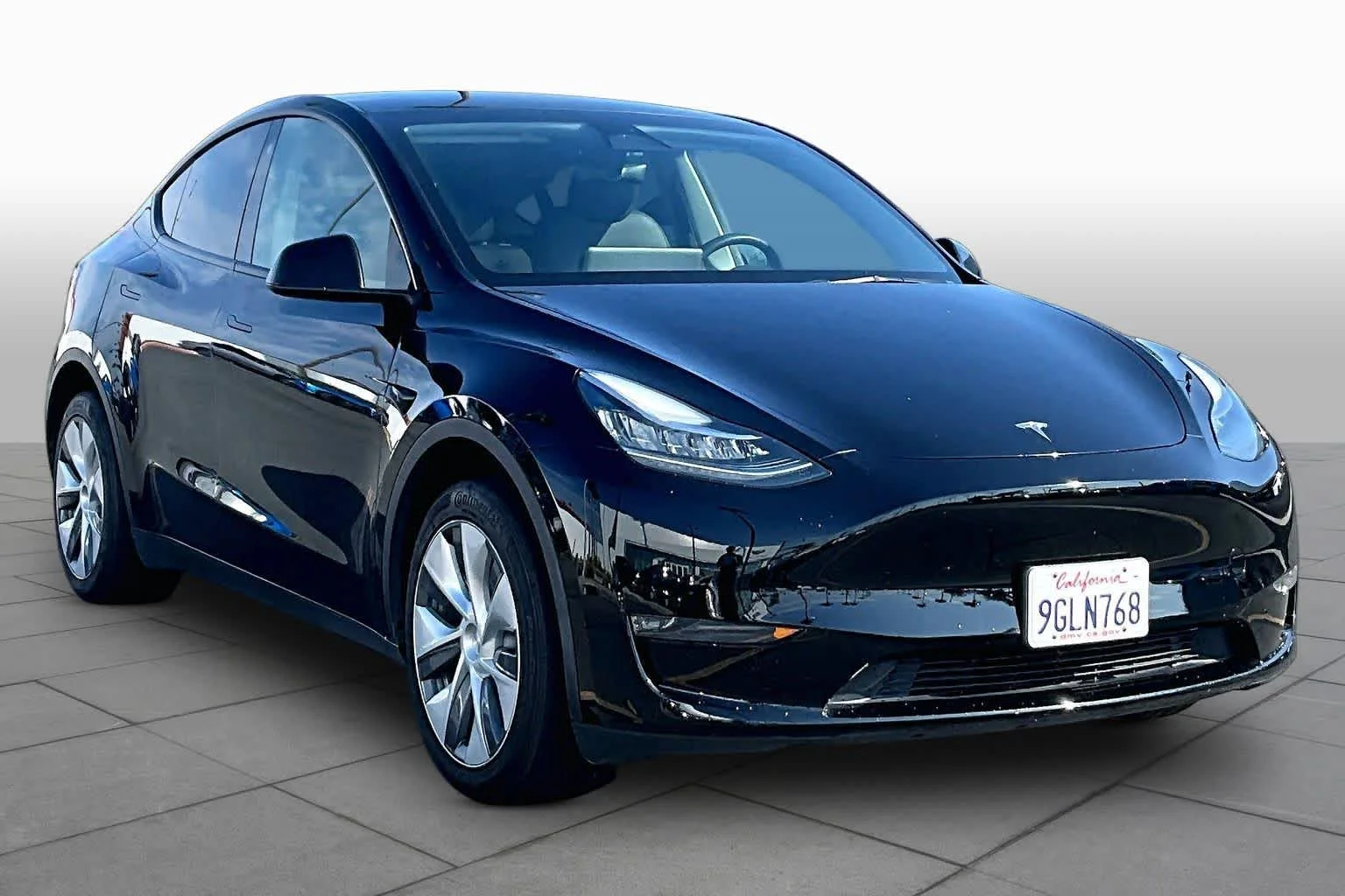 Used 2023 Tesla Model Y Long Range with VIN 7SAYGDEE7PA108895 for sale in Tustin, CA
