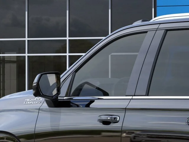 2027 Chevrolet Suburban High Country - Photo 12
