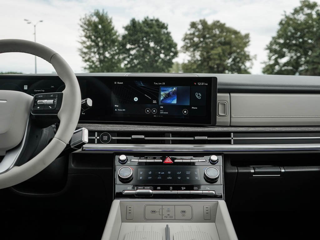 New 2026 Atlantis Blue Hyundai Limited 6P AWD image 17
