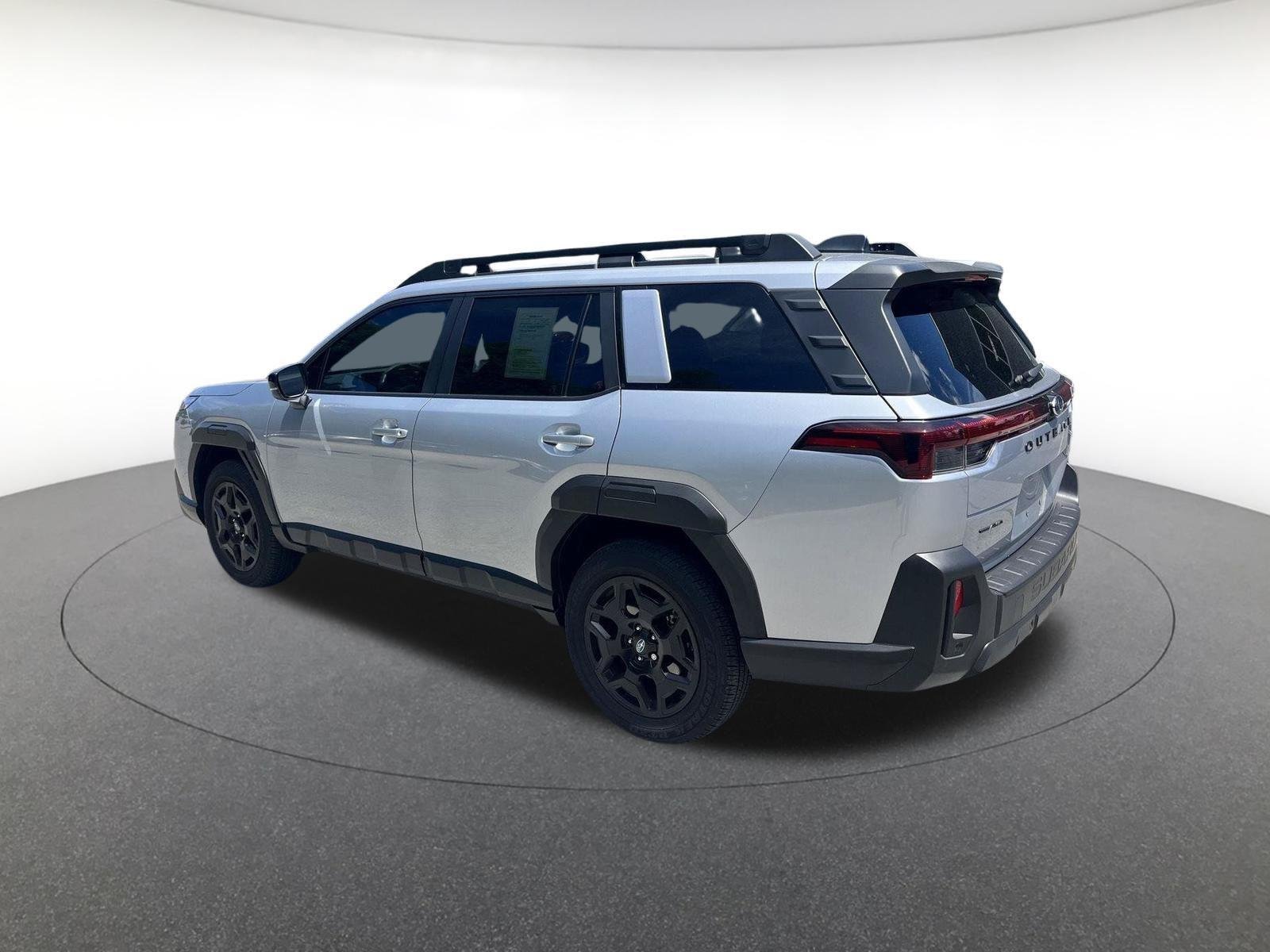 Used 2026 Ice Silver Metallic Subaru Limited image 5