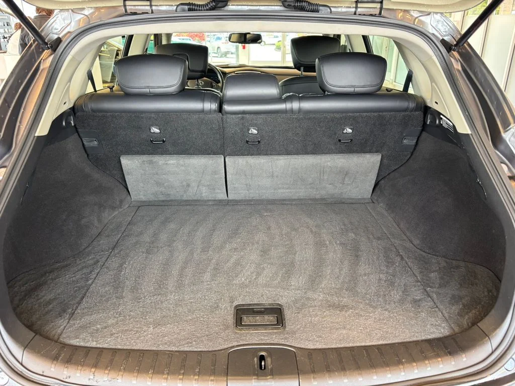 Used 2016 Gray INFINITI Base image 33