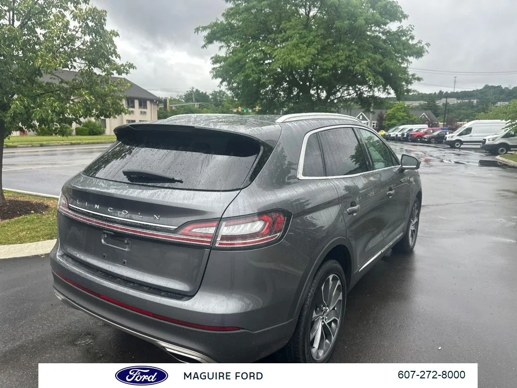 Used 2023 Gray Lincoln Reserve image 5