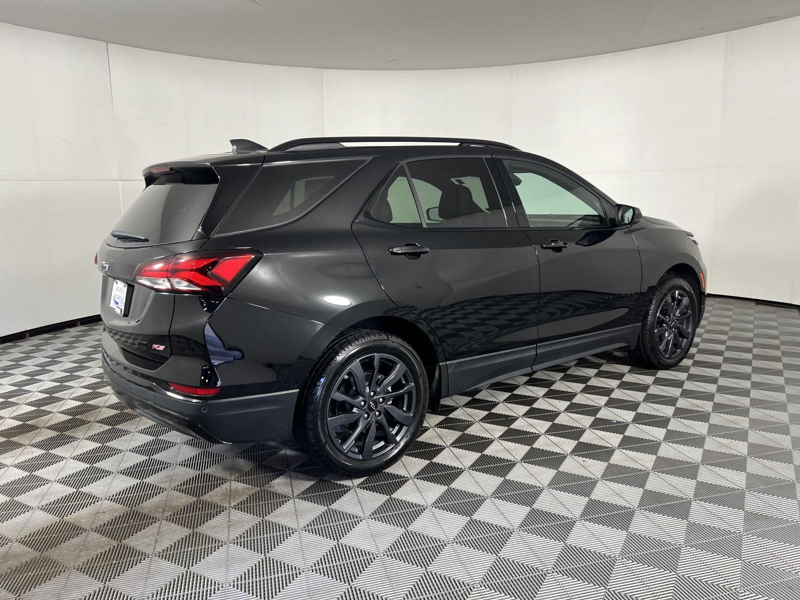 Used 2024 Mosaic Black Metallic Chevrolet RS image 22