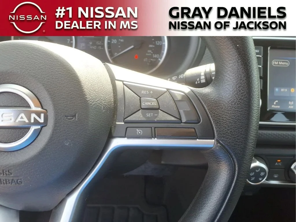 Used 2022 Gray Nissan S image 14
