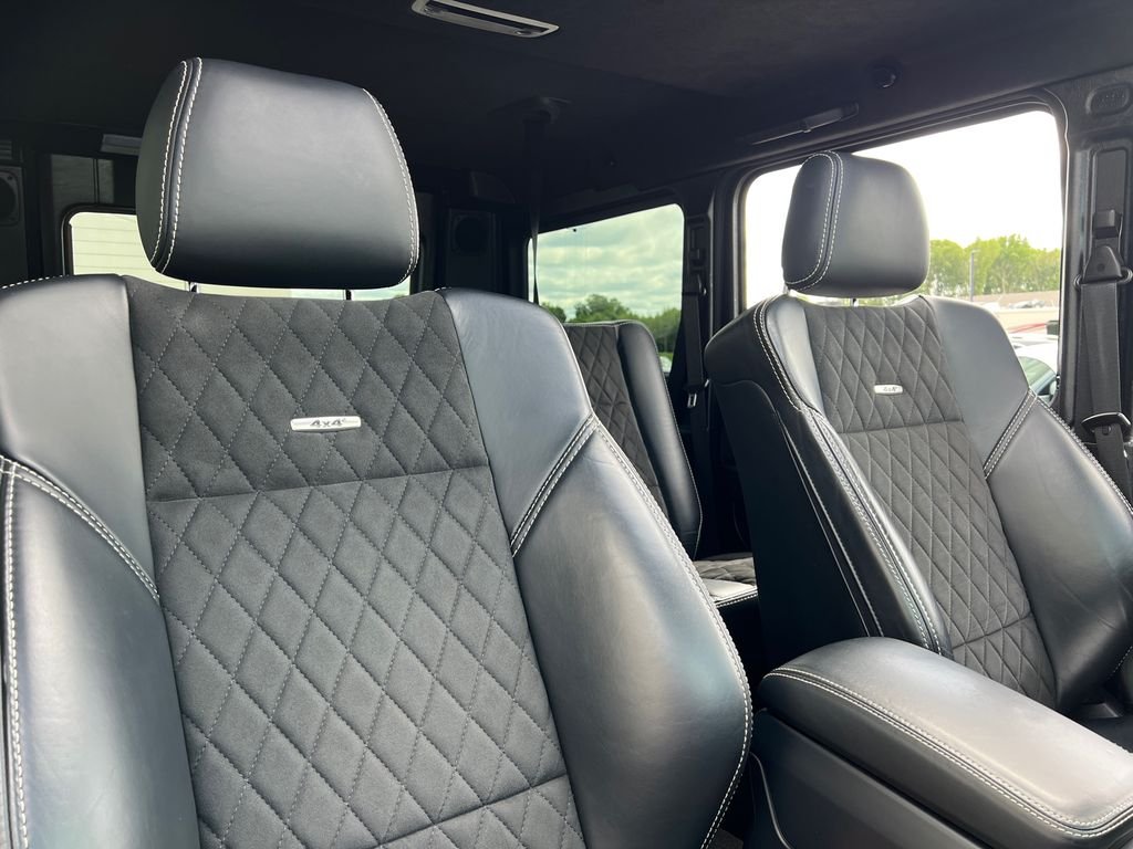 Used 2017  Mercedes-Benz G 550 Squared image 27