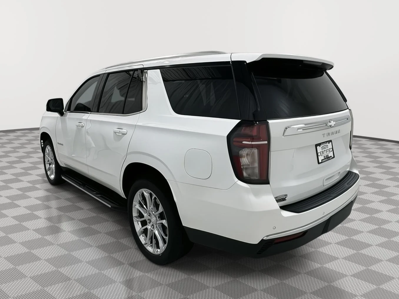 Used 2023 Summit White Chevrolet LT image 3