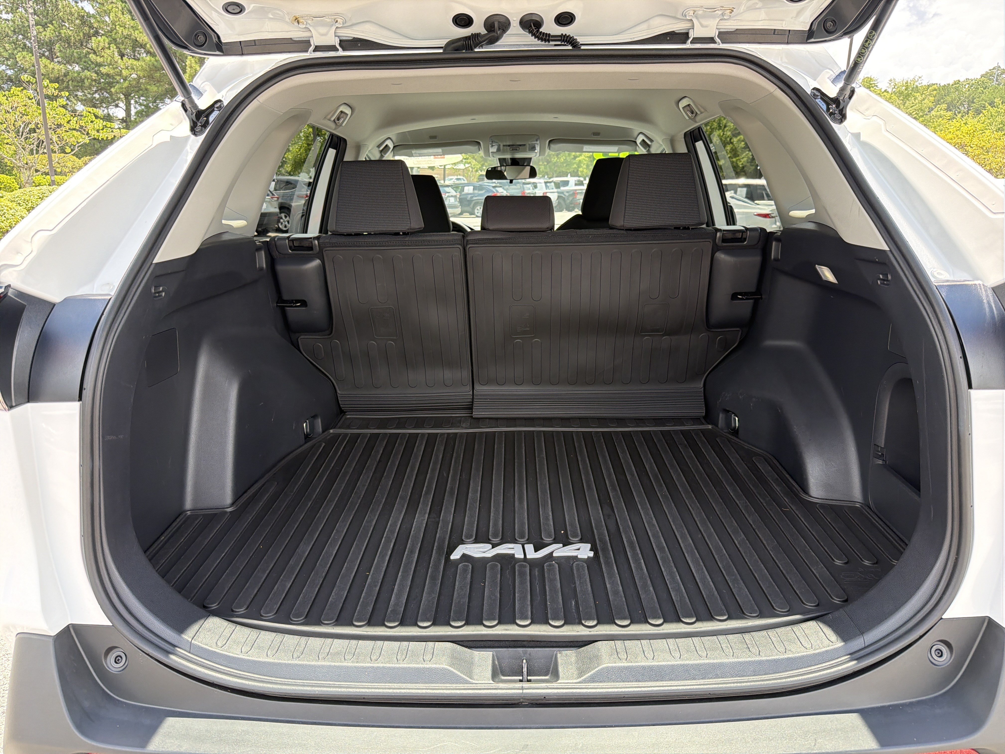 Certified Used 2023 Wind Chill Pearl Toyota LE image 28